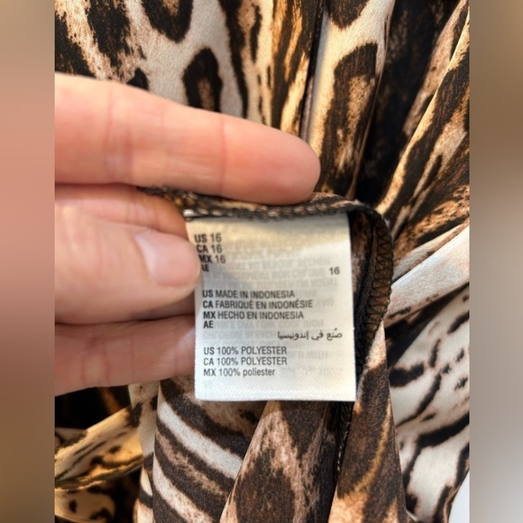 NWT I.N.C. Satin Animal Print Dress Button Front Belted With Pockets Size 16 - Picture 9 of 10